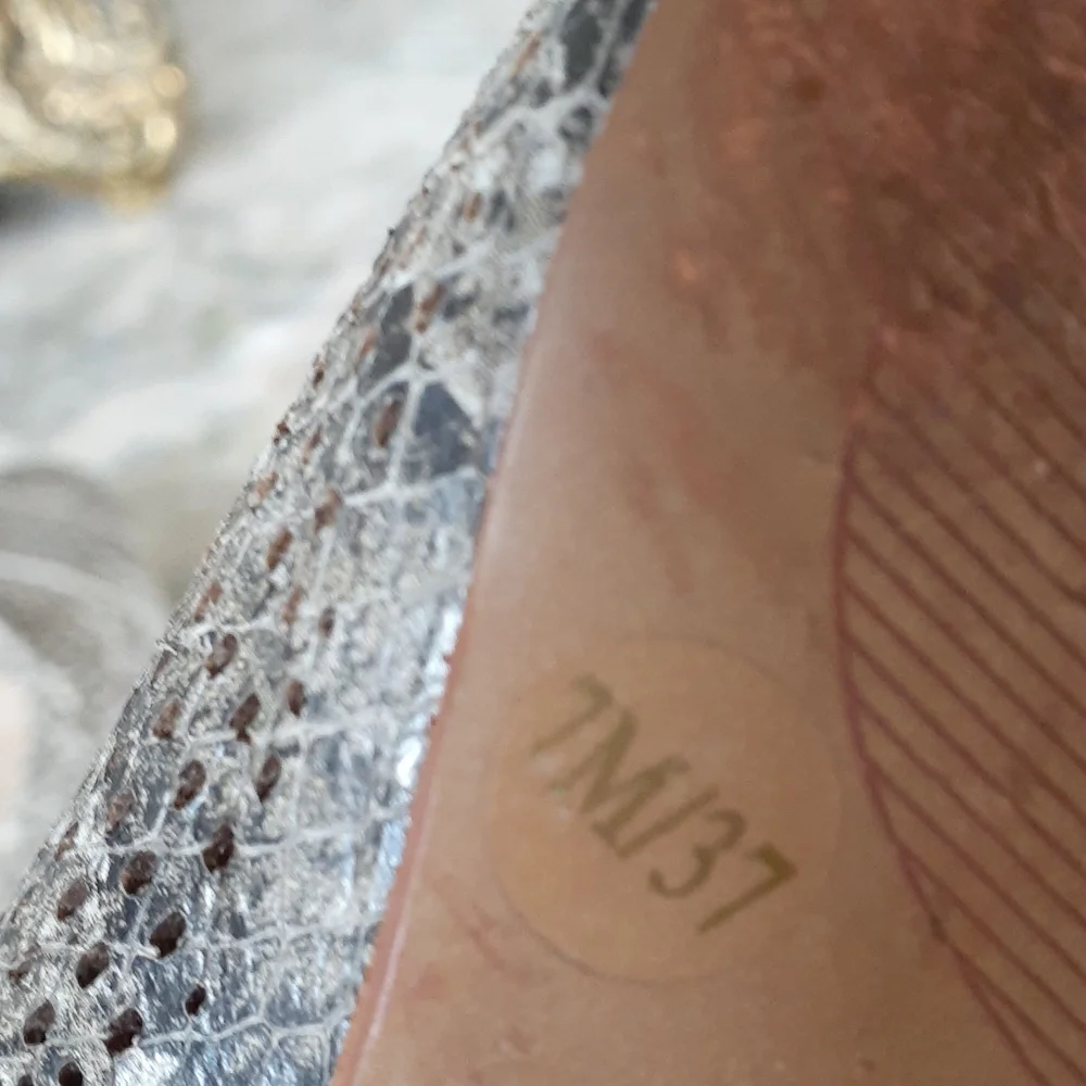 Vince Camuto shoes flats - Picture 8 of 9